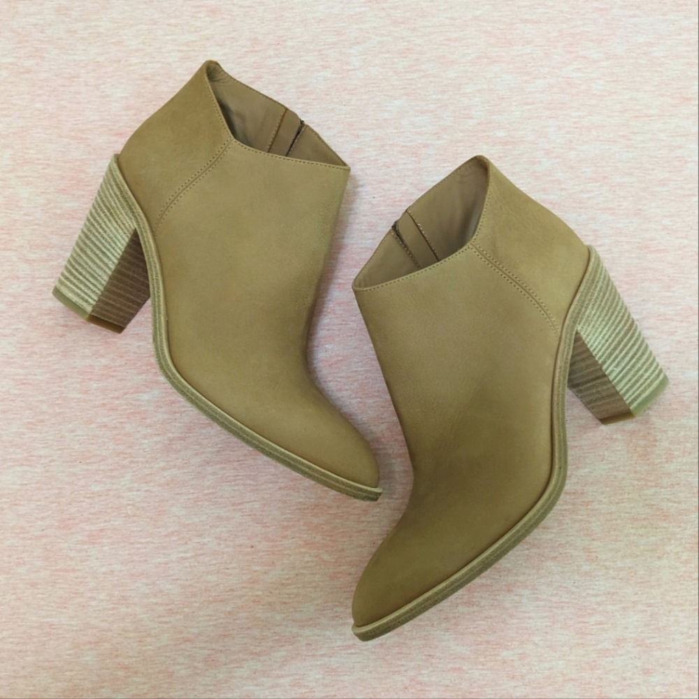 NWT VINCE Easton Asymmetrical Sand Ankle Bootie